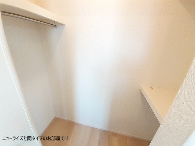 ����11