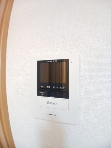 ����11