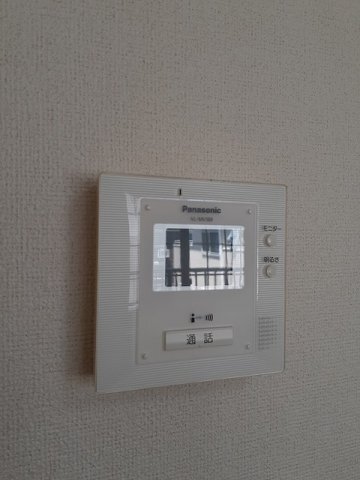 ����11