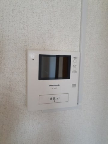 ����11