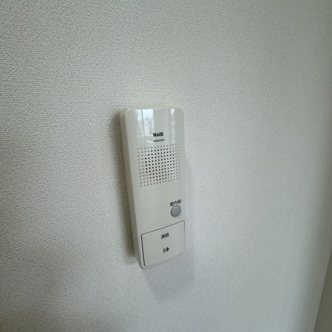 ����24