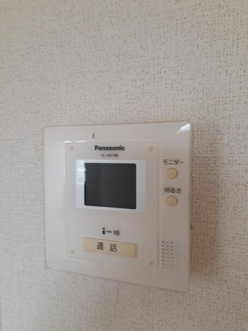 ����11