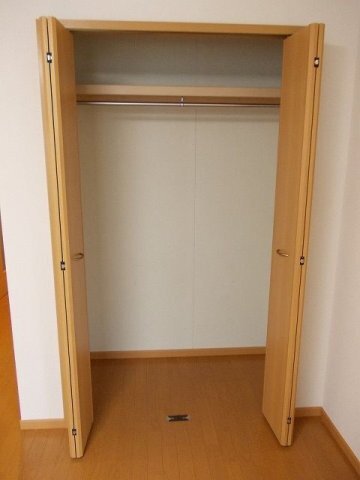 ����6