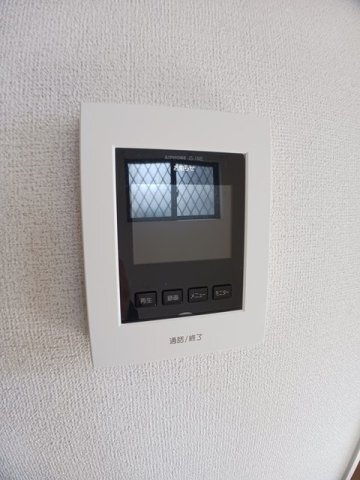 ����11