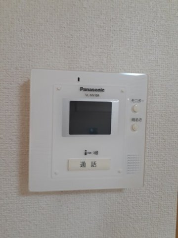 ����11