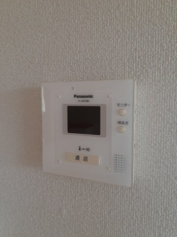 ����11