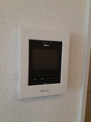 ����11