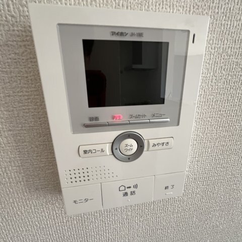 ����13