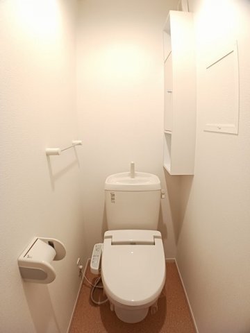 ����5