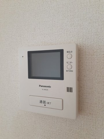����11