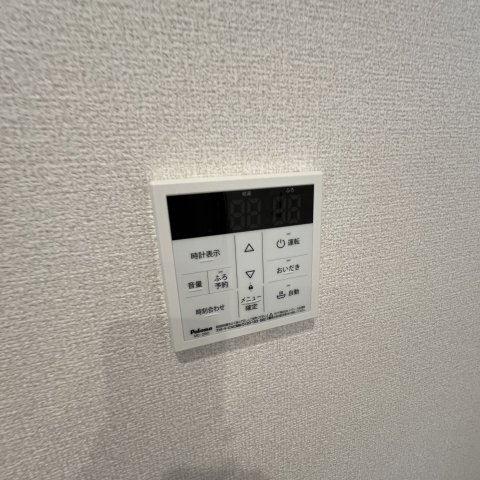 ����20