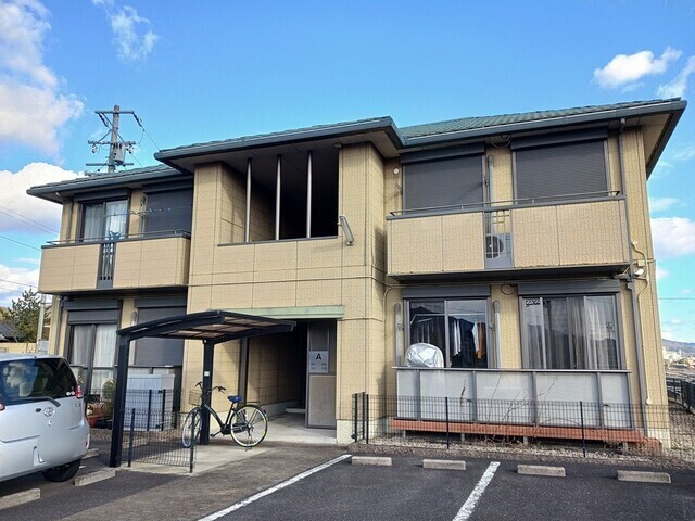 �O�d���ɉ�s�����q�Q�j