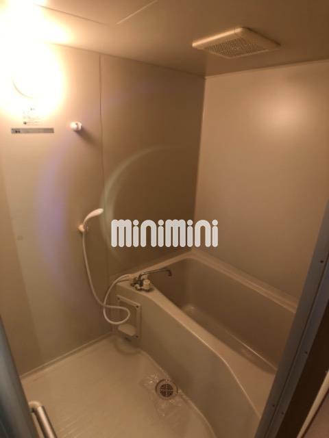 ����3