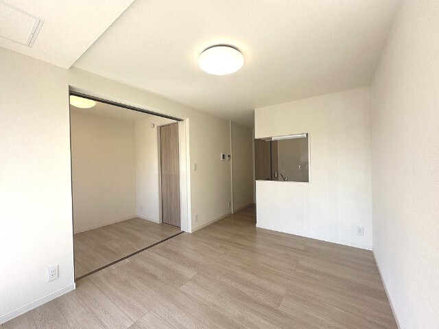 ����6