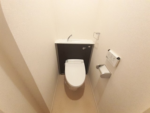 ����5
