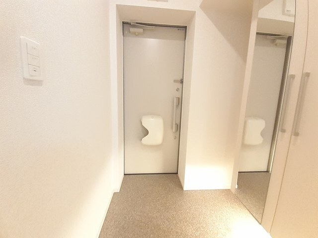 ����6