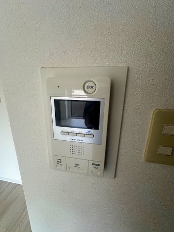 ����11