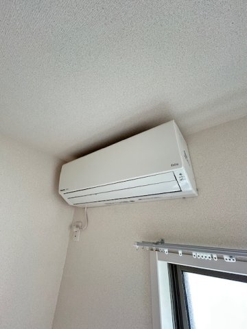 ����13