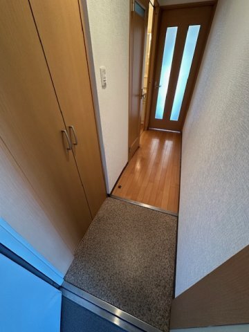 ����19