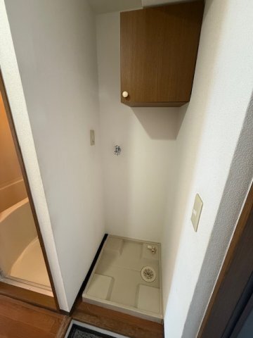 ����14