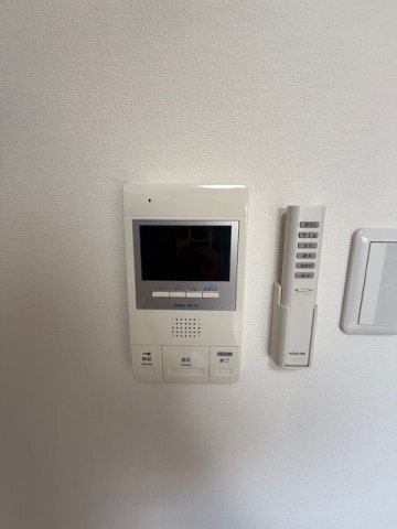 ����11